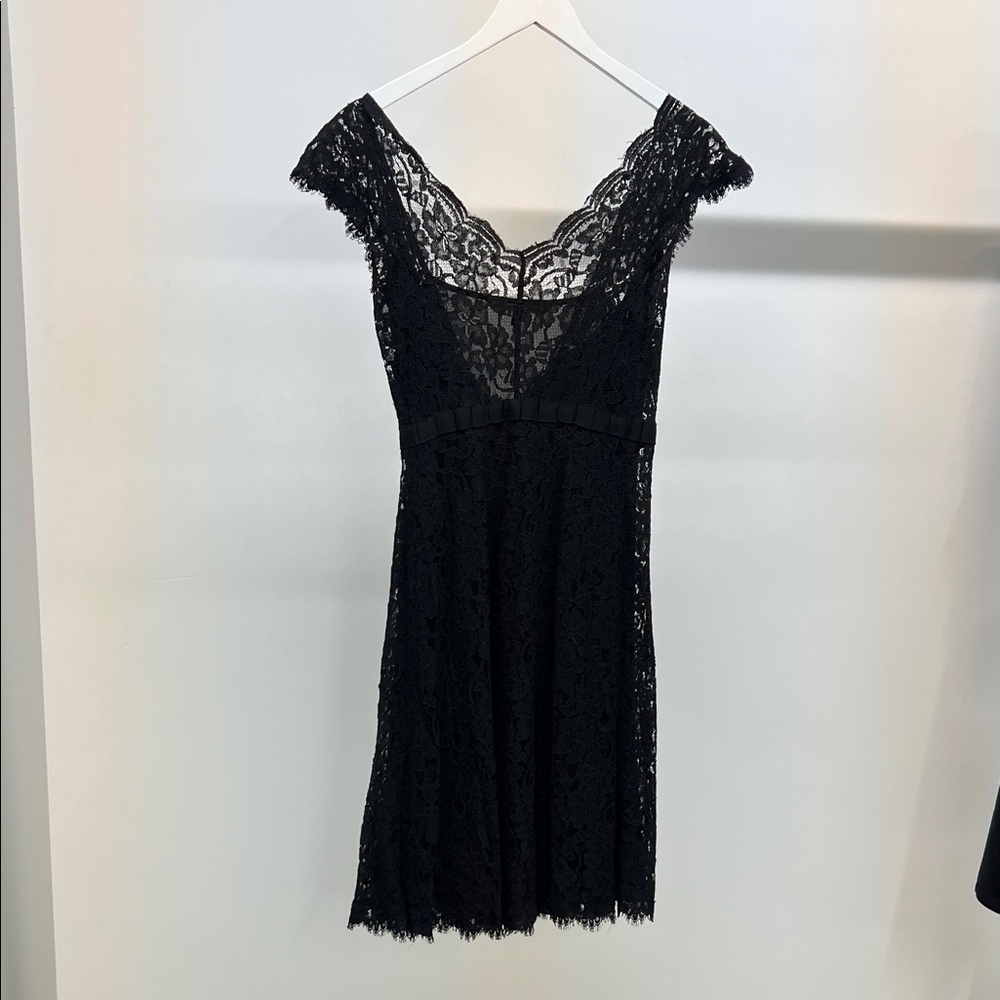 Diane Von Furstenberg Black Lace Wrap Dress - Picture 6 of 6